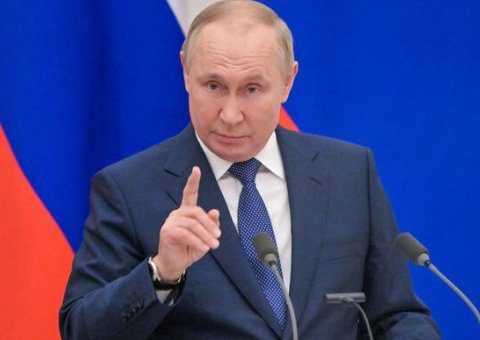 Putin bu ölkəyə xəbərdarlıq etdi
