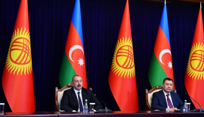“Çin-Qırğızıstan-Özbəkistan dəmir yolunun tikintisi barədə qərarı dəstəkləyirik” – İlham Əliyev “Çin-Qırğızıstan-Özbəkistan dəmir yolunun tikintisi barədə qərarı dəstəkləyirik” – İlham Əliyev