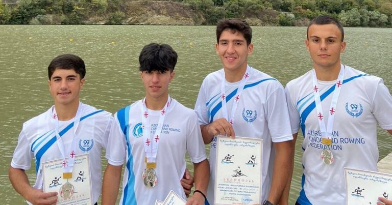 Azərbaycan avarçəkənləri Gürcüstanda 4 medal qazandı Azərbaycan avarçəkənləri Gürcüstanda 4 medal qazandı