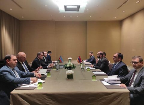 Cenevrədə Ceyhun Bayramovla Ararat Mirzoyan arasında görüş başladı