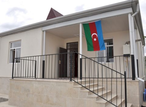 Regionlarda şəhid ailələri və müharibə əlillərinə 60 fərdi ev verildi