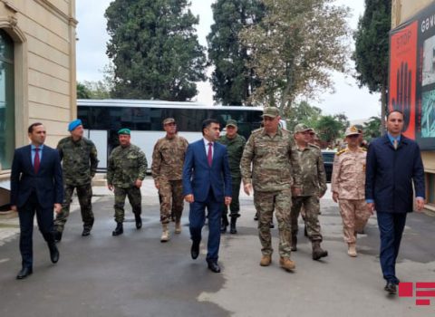 Azərbaycandakı hərbi attaşelər Gəncədə raket düşən ərazidə olublar – FOTO