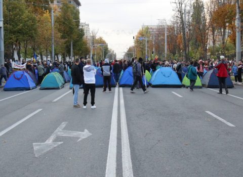 Kişinyovda hakimiyyətin istefası tələbi ilə aksiya keçirildi