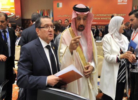 Körfəz ölkələri hasilatın azaldılmasına dair OPEC+ qərarını dəstəklədi