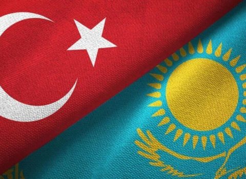 Dünya çempionatında BAYRAQ “DÖYÜŞÜ” – Türkiyə və Qazaxıstan idmançıları “DAVA ETDİ” – VİDEO