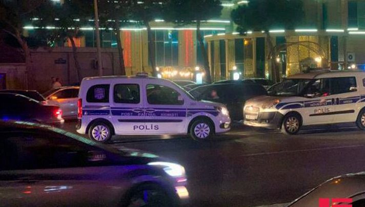 Bakıda piyadanı 3 avtomobil vuraraq öldürdü Bakıda piyadanı 3 avtomobil vuraraq öldürdü