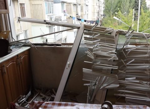 Bakıda yaşayış binasında partlayış oldu