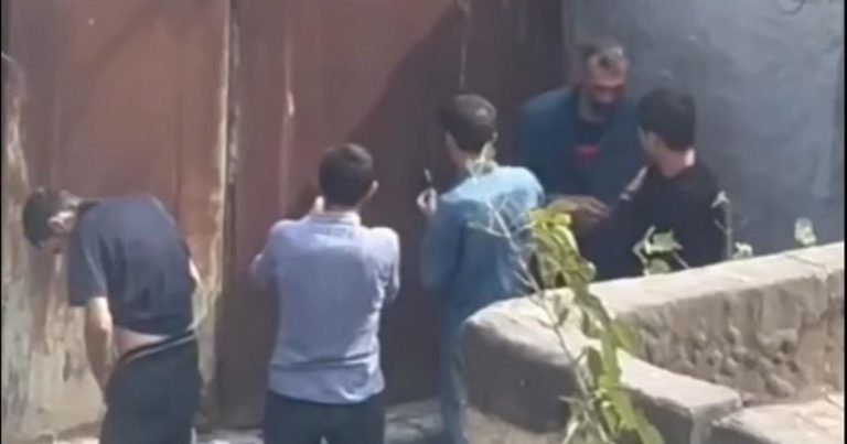 Bakıda qrup halında narkotik qəbul edən şəxslər SAXLANILDI Bakıda qrup halında narkotik qəbul edən şəxslər SAXLANILDI