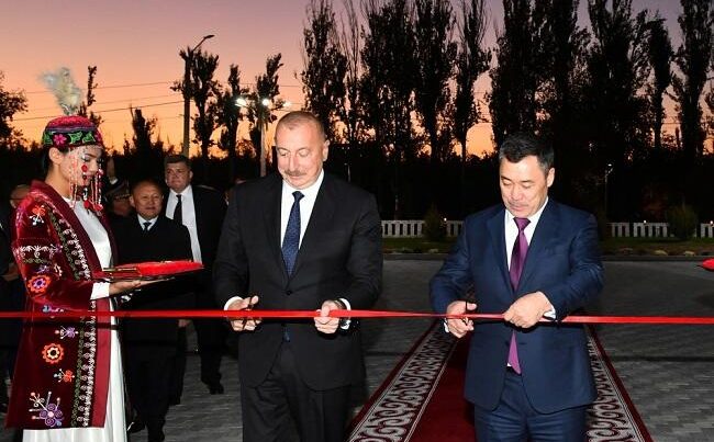 Qırğızıstan-Azərbaycan Dostluq Parkı AÇILDI Qırğızıstan-Azərbaycan Dostluq Parkı AÇILDI