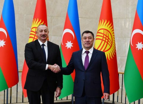 İlham Əliyevin Bişkekdə rəsmi qarşılanma mərasimi oldu