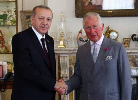 Ərdoğan Böyük Britaniya kralı ilə danışdı