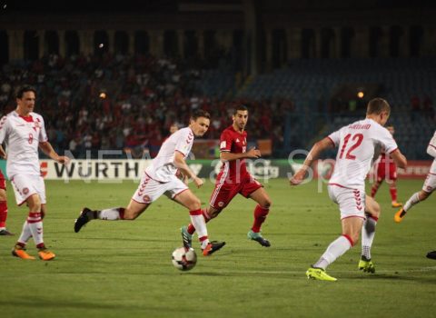Tadevosyan Ermənistan Futbol Federasiyasını kəskin tənqid etdi