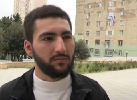 Bakıdakı ali təhsil ocaqlarından birində sərt cəza: Tələbələr 45 dəqiqə bayırda qaldılar – VİDEO