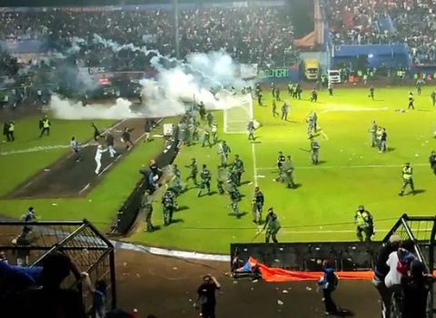 Stadionda baş verən iğtişaşlarda ölənlərin sayı 174-ə çatıb – YENİLƏNİB / VİDEO