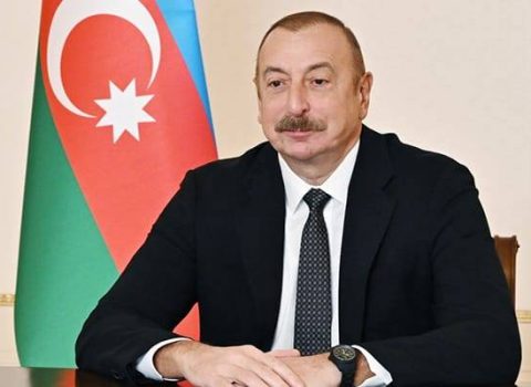 Prezident İlham Əliyev Praqada keçirilən bağlanış plenar iclasında iştirak edir