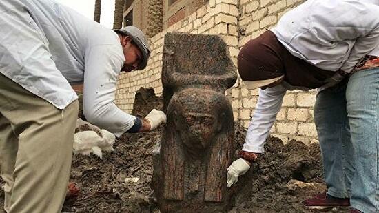 Misirdə II Ramzesin dövrünə aid sarkofaq tapıldı Misirdə II Ramzesin dövrünə aid sarkofaq tapıldı