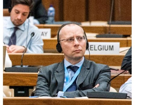 “Putin 10-20 milyon rusu qurban verə bilər” – Rusiyalı diplomatdan DƏHŞƏTLİ AÇIQLAMA