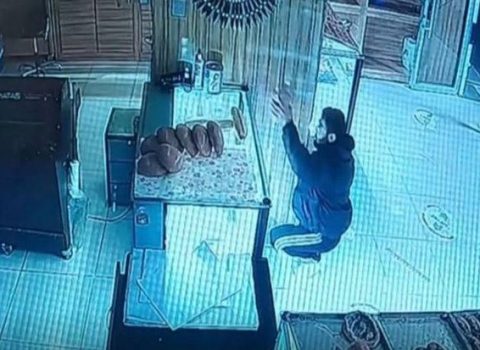 Türkiyədə tükürpədən oğurluq – VİDEO