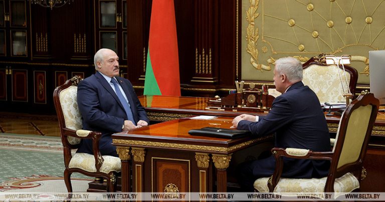 Lukaşenko: “İlham Əliyevə dedim, Ermənistana nə qədər sərmayə qoya bilərsən? Ən azı beş milyard, dedi” – VİDEO