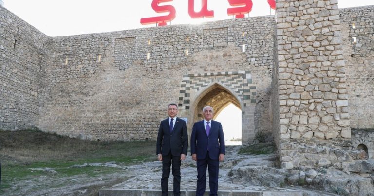 Türkiyənin vitse-prezidenti Füzuli aeroportu ilə tanış oldu – Şuşanı ziyarət etdi Türkiyənin vitse-prezidenti Füzuli aeroportu ilə tanış oldu – Şuşanı ziyarət etdi