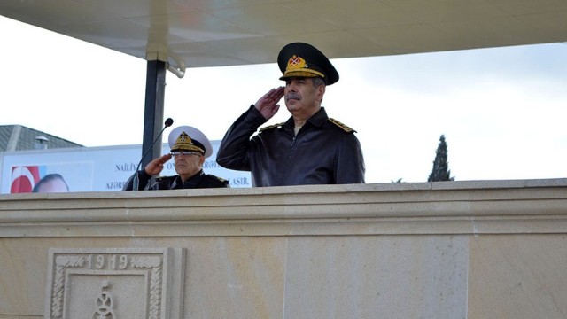 Zakir Həsənov Ordudakı islahatlardan DANIŞDI Zakir Həsənov Ordudakı islahatlardan DANIŞDI