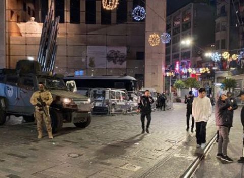 İstanbulda terror aktında yaralanan 61 nəfər evə BURAXILDI
