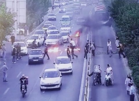 İranda insanlara atəş açıldı: 5 ölü, 15 yaralı – VİDEO / YENİLƏNİB