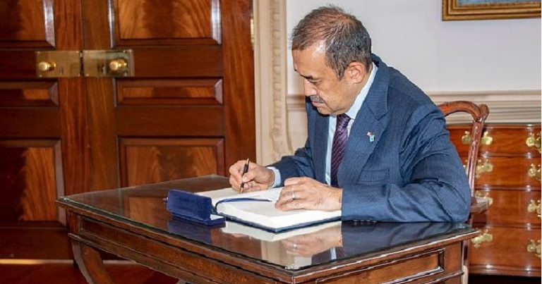 Qazaxıstan MTK-nin keçmiş sədri məhkəmə qarşısına çıxarıldı Qazaxıstan MTK-nin keçmiş sədri məhkəmə qarşısına çıxarıldı