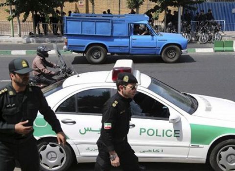 İranda 4 polis əməkdaşı ÖLDÜRÜLDÜ