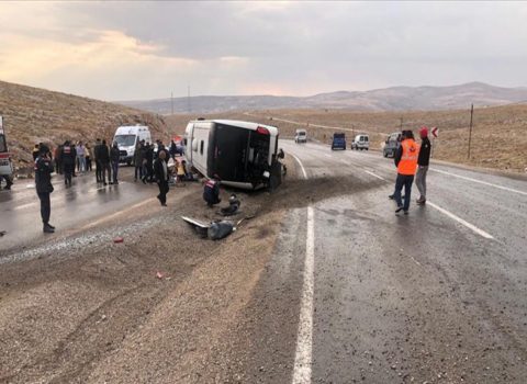 Türkiyədə avtobus aşdı – Ölən və yaralananlar var