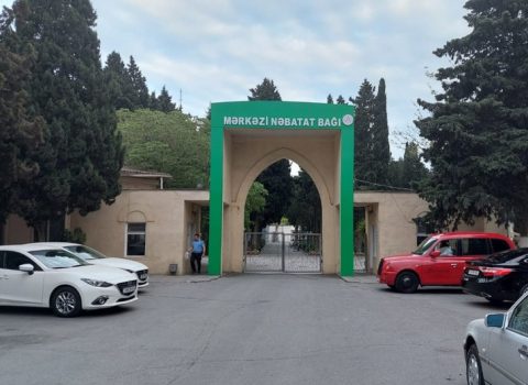 Mərkəzi Nəbatat Bağına giriş BAĞLANIR