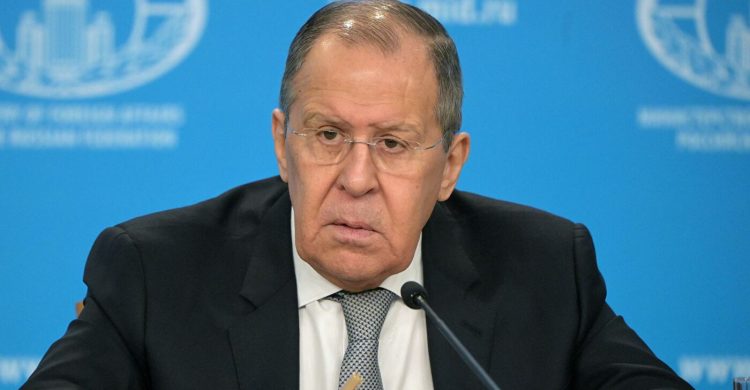 Lavrov: “Bizə Ermənistanın Laçın yolu ilə mina daşımasına dair məlumatlar verilib”