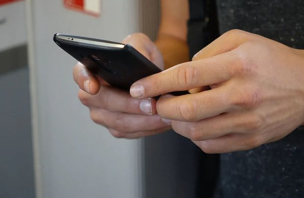 Tanımadığı nömrəyə zəng edib tanışlıq təklif etdi, həbs olundu Tanımadığı nömrəyə zəng edib tanışlıq təklif etdi, həbs olundu