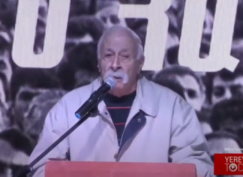 “Türkiyə İrəvanla ultimatum dili ilə danışmamalıdır” – Ermənistandakı mitinqin gülünc “bəyanat”ı – VİDEO