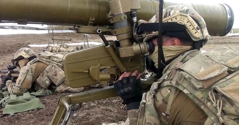 XTQ İranla sərhəddə TƏLİMLƏRƏ BAŞLADI: Hikmət Mirzəyev rəhbərlik edir – VİDEO XTQ İranla sərhəddə TƏLİMLƏRƏ BAŞLADI: Hikmət Mirzəyev rəhbərlik edir – VİDEO