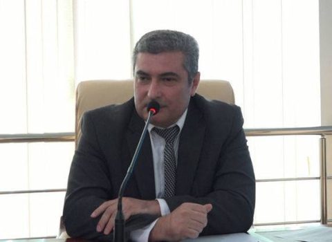 Nazir Agentliyin rəisini pozuntulara görə işdən çıxardı