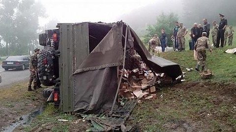 Ermənistanda ağır qəza: 4 ölü, 7 yaralı