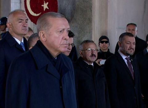 Ərdoğan Atatürkün məzarını ziyarət etdi