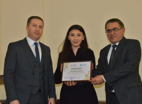 Media nümayəndələri üçün təlimlər davam edir