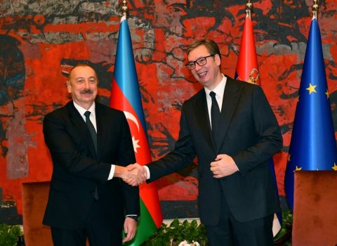 Aleksandr Vuçiç İlham Əliyevi təbrik etdi