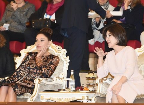 Azərbaycanın birinci xanımı Səmərqənddə “Lazgi” adlı baletə baxdı