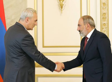 Ermənistanda Puşkinin heykəlinin sökülməsi və adının hər yerdən götürülməsi TƏLƏB OLUNUR