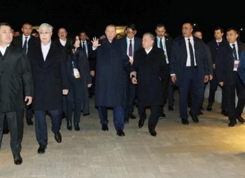 Səmərqənddə liderlərin şərəfinə şam yeməyi təşkil edildi