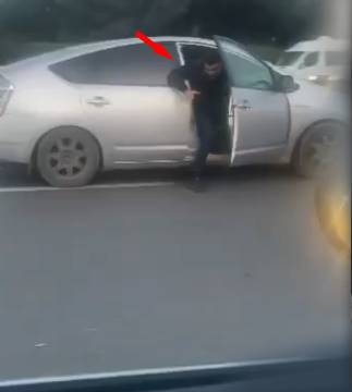 Bakıda “Prius” sürücüsü sərnişini bıçaqladı – ANBAAN VİDEO
