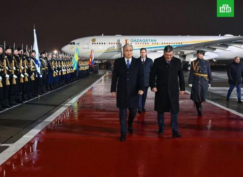 Qazaxıstan Prezidenti Rusiyaya GETDİ