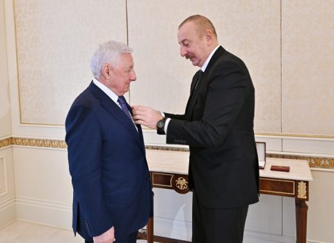 Prezident İlham Əliyev Maqomed Səidoviç Qurbanova “Şöhrət” ordenini təqdim etdi