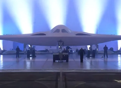 ABŞ yeni strateji bombardmançını TƏQDİM ETDİ – VİDEO