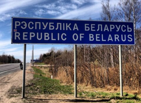 Rusiya sərhədçiləri Azərbaycan yük maşınlarını Belarusa BURAXDI – RƏSMİ AÇIQLAMA