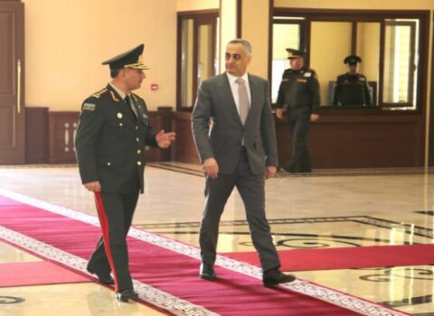 Prezidentin səlahiyyətli nümayəndəsi Naxçıvanda ordunun fəaliyyəti ilə maraqlandı – FOTO