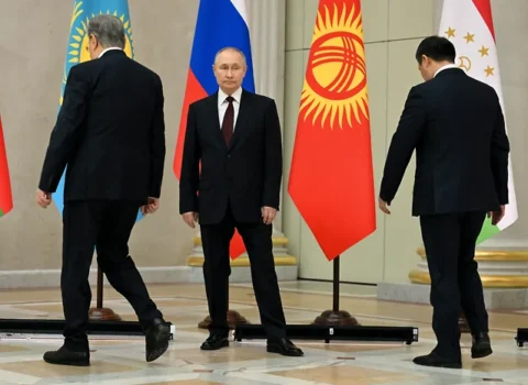 Putin sammit iştirakçılarına doqquz üzük HƏDİYYƏ ETDİ – FOTO